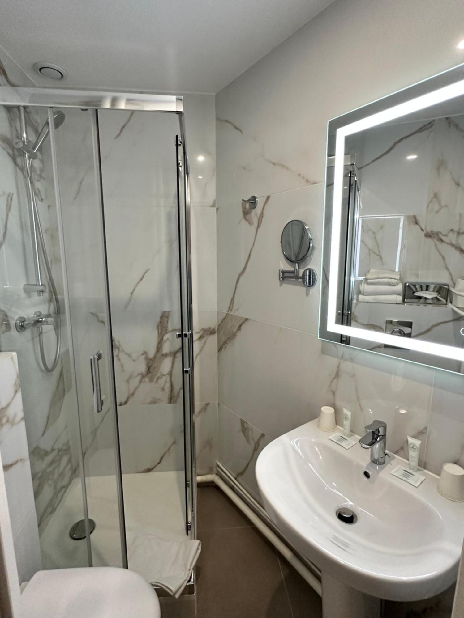 Hotel Riviera Renovated Paryż Zewnętrze zdjęcie