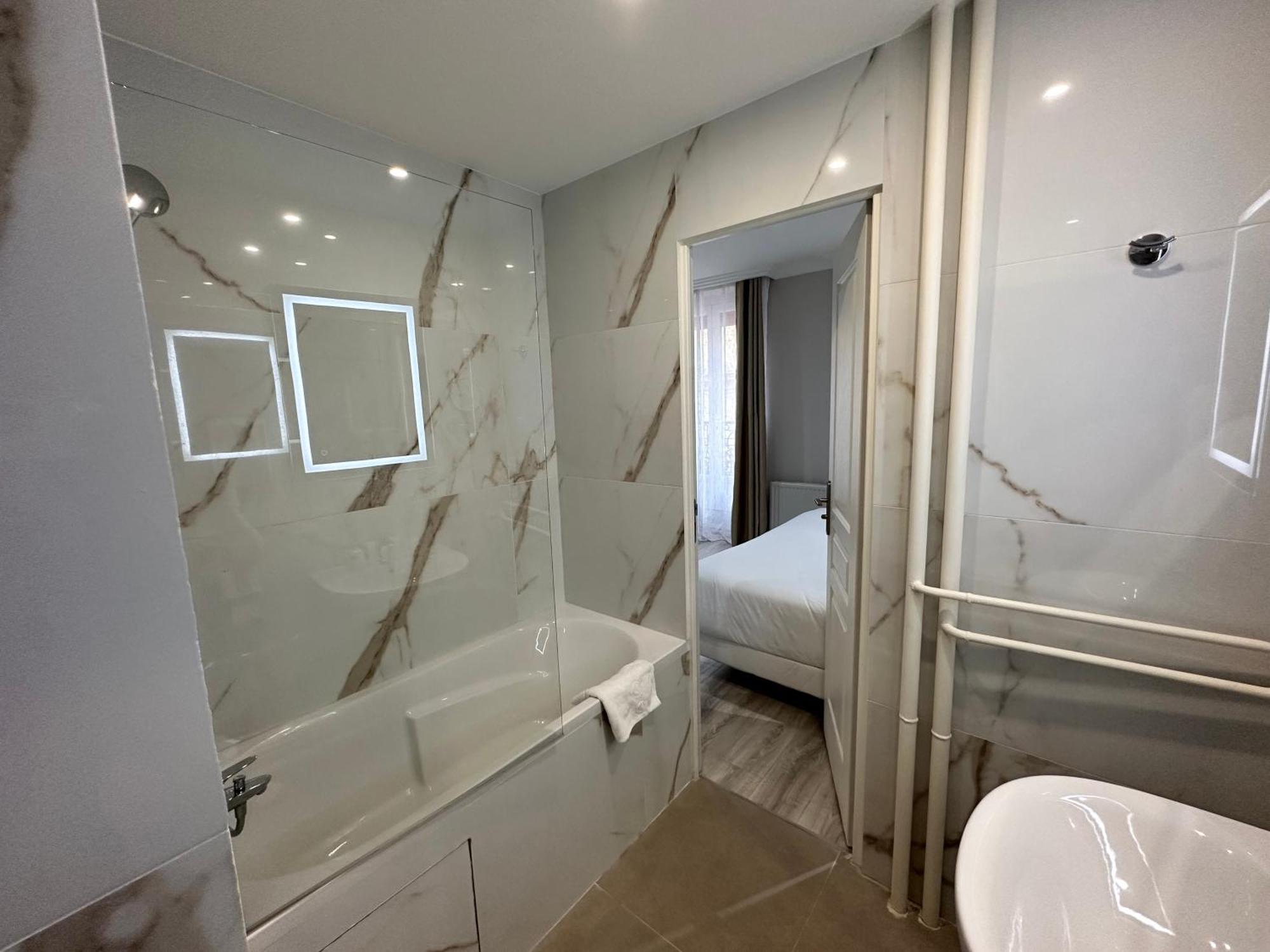 Hotel Riviera Renovated Paryż Zewnętrze zdjęcie