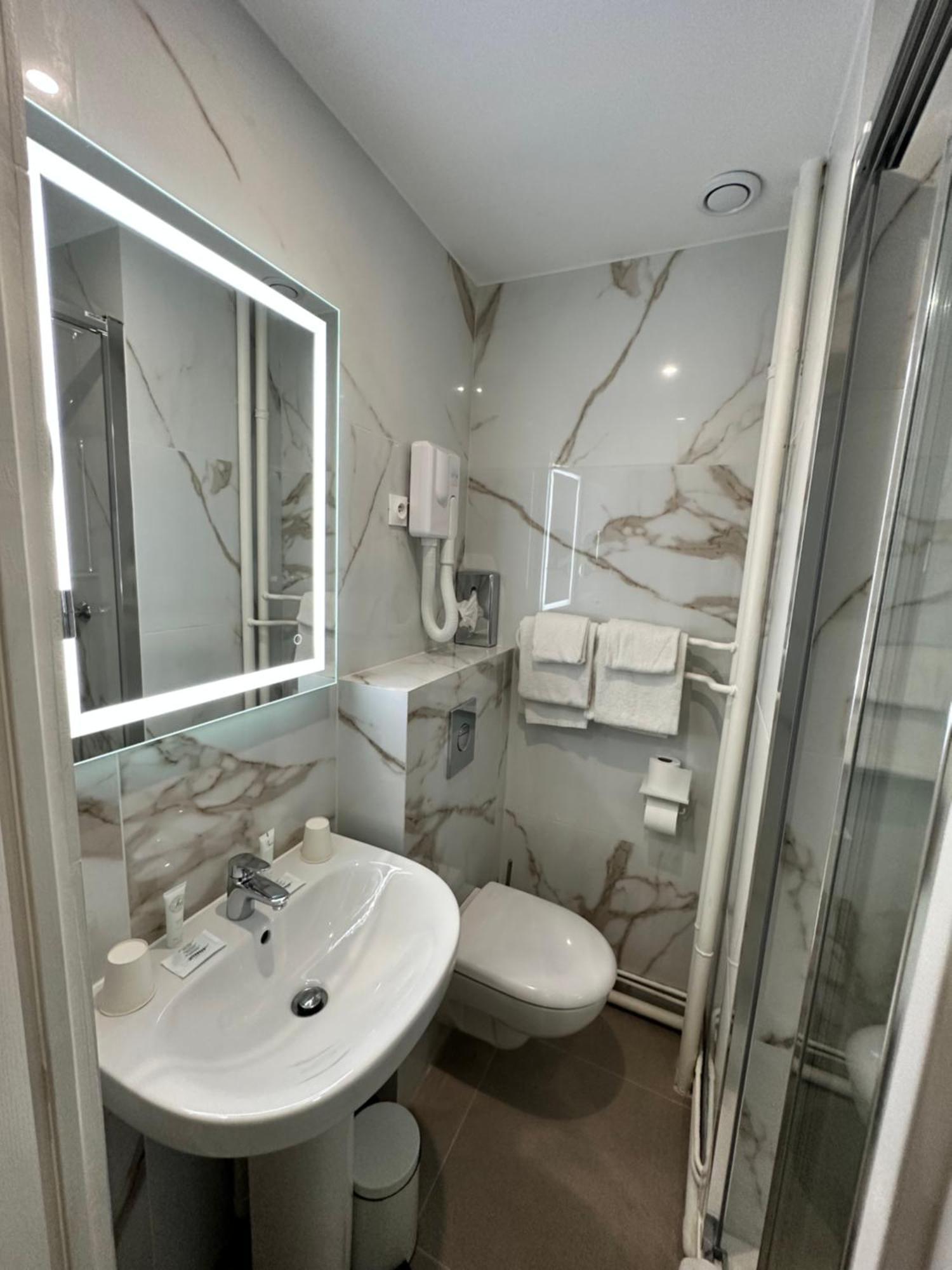 Hotel Riviera Renovated Paryż Zewnętrze zdjęcie