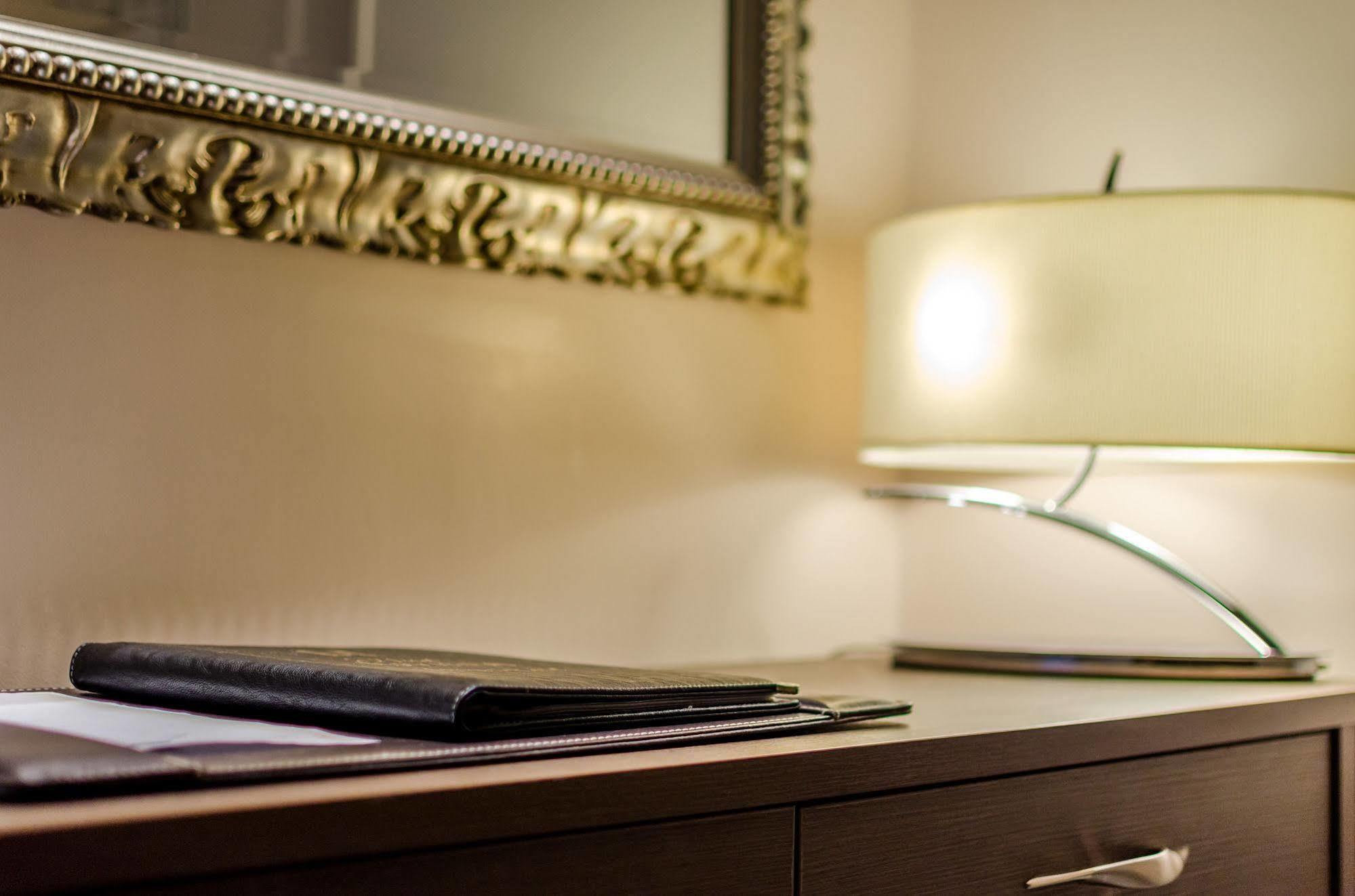 Hotel Riviera Renovated Paryż Zewnętrze zdjęcie
